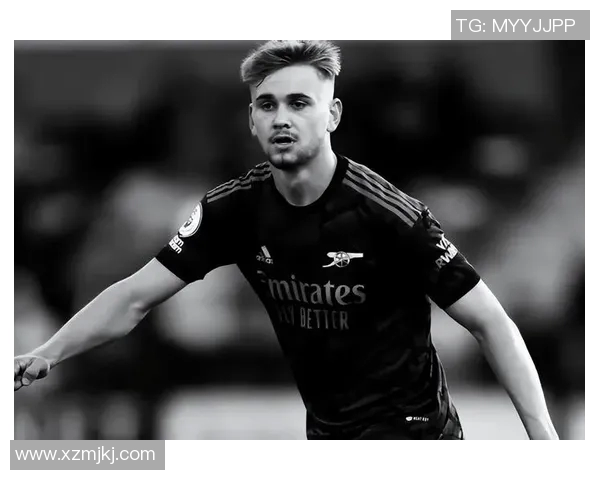 足球明星因坠机事故不幸去世引发全球哀悼与关注